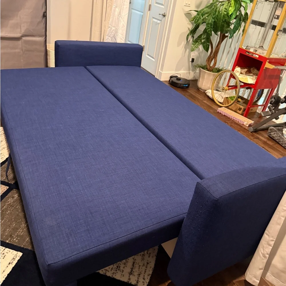 Elegant Blue Sofa sleeper with storage. Pick up only in WPB